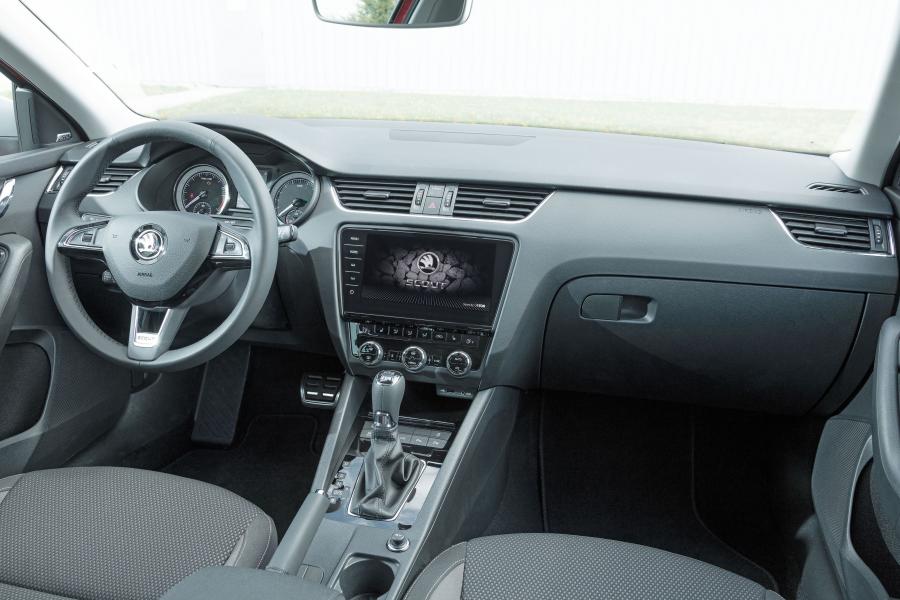 Торпедо Skoda Octavia Scout 2017 года  (WW) (фото 39 из 40)
